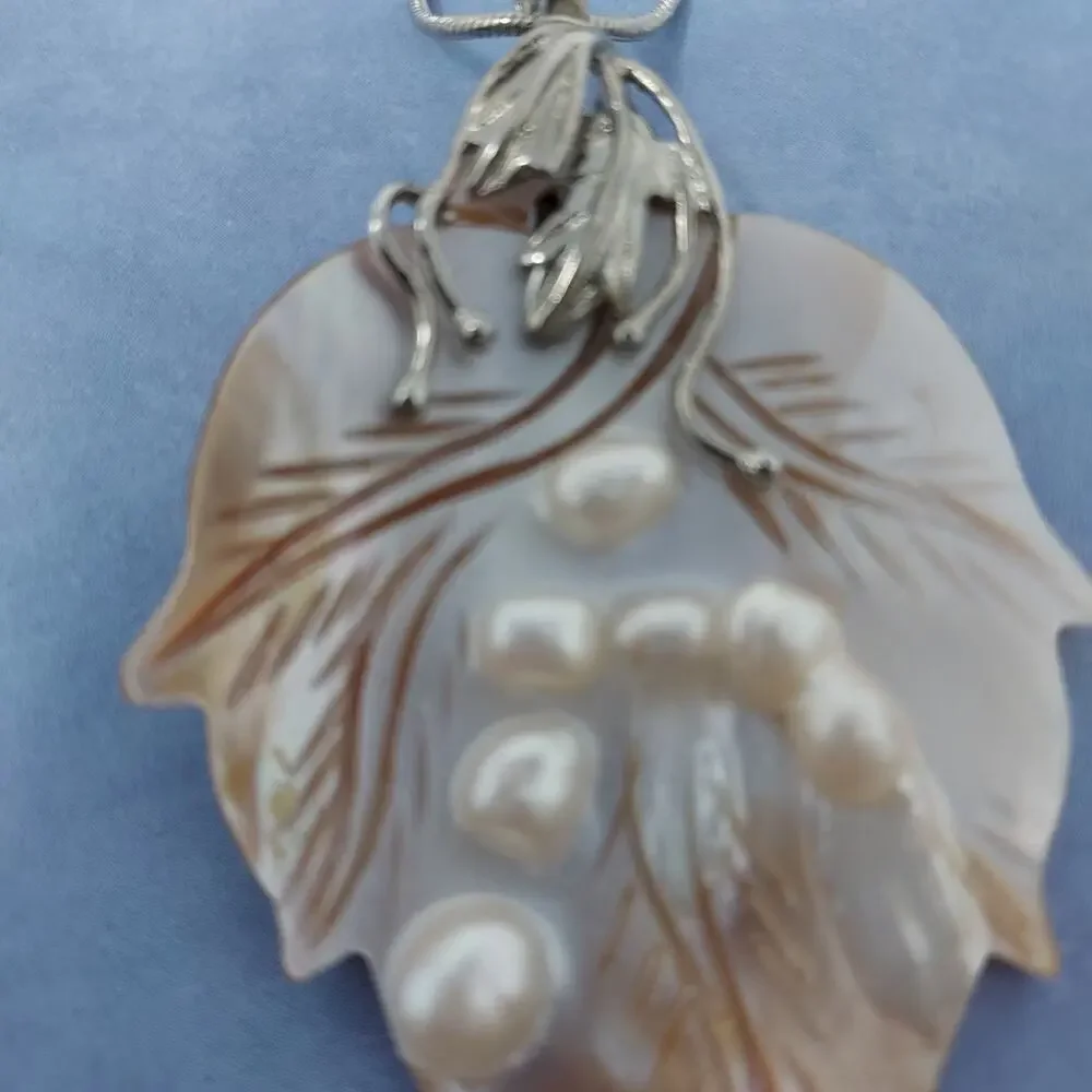 Blister Pearls Etched Mother of Pearl Pendant Silver Tone Decorative Bail Chain
